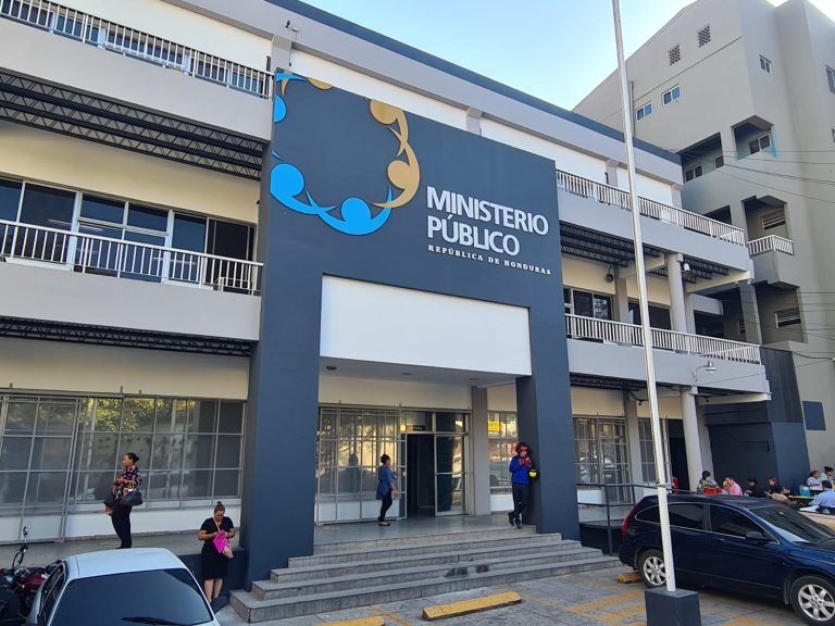 MP a través de UFERCO presenta requerimiento fiscal contra exalcalde capitalino Nasry Asfura por ser parte de un esquema para drenar fondos públicos y posteriormente proceder al lavado de dinero