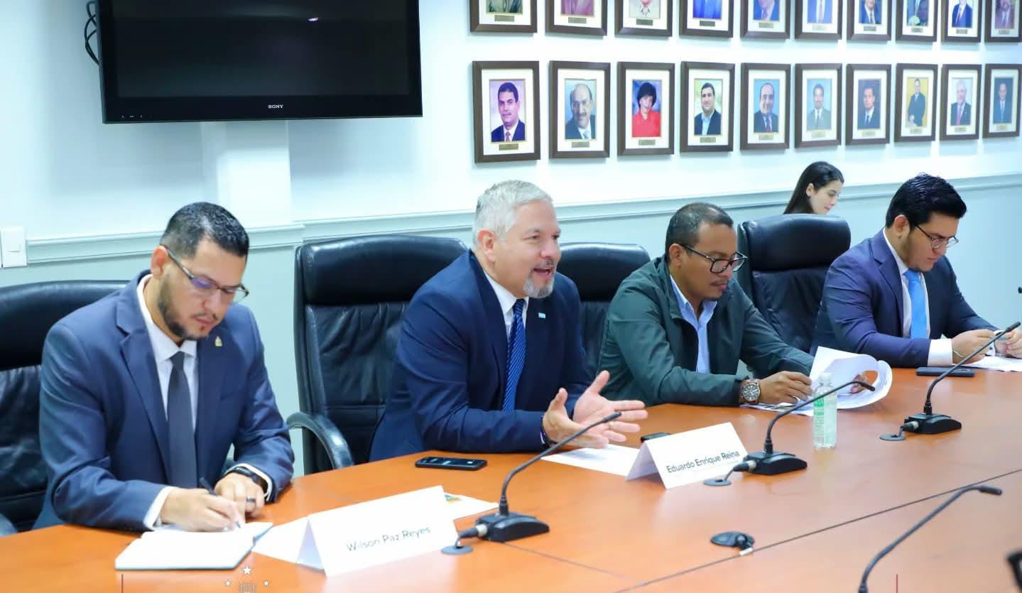 Gobierno y sector privado fortalen estrategias para generar opurtunidades a migrantes retornados