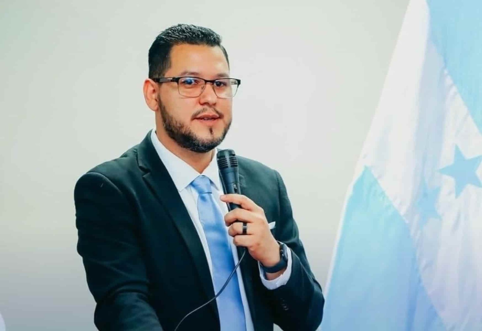 Director de Migración anuncia la instalación de ocho consulados móviles en los Estados Unidos