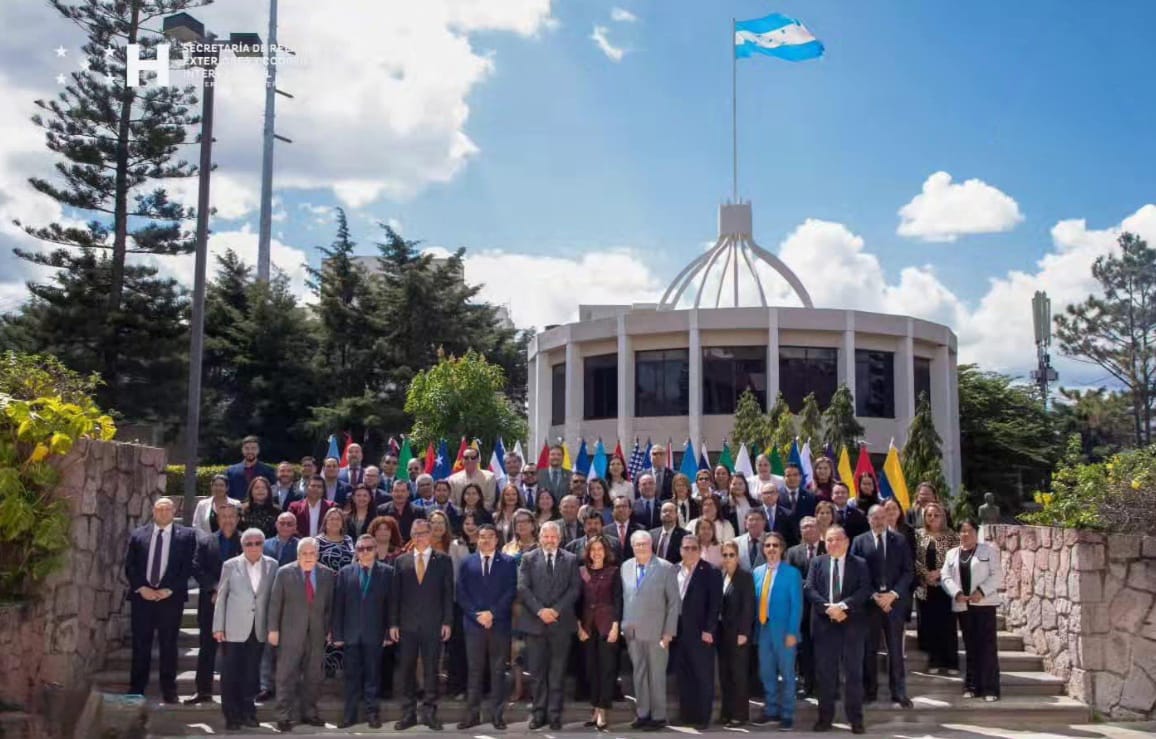 Cancillería presentó lineamientos de la Política Exterior del plan de Gobierno de la Presidenta Castro a representantes de Honduras en el extranjero